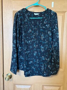 4/$20 - Maurices Black Floral V-Neck Long Sleeve Blouse